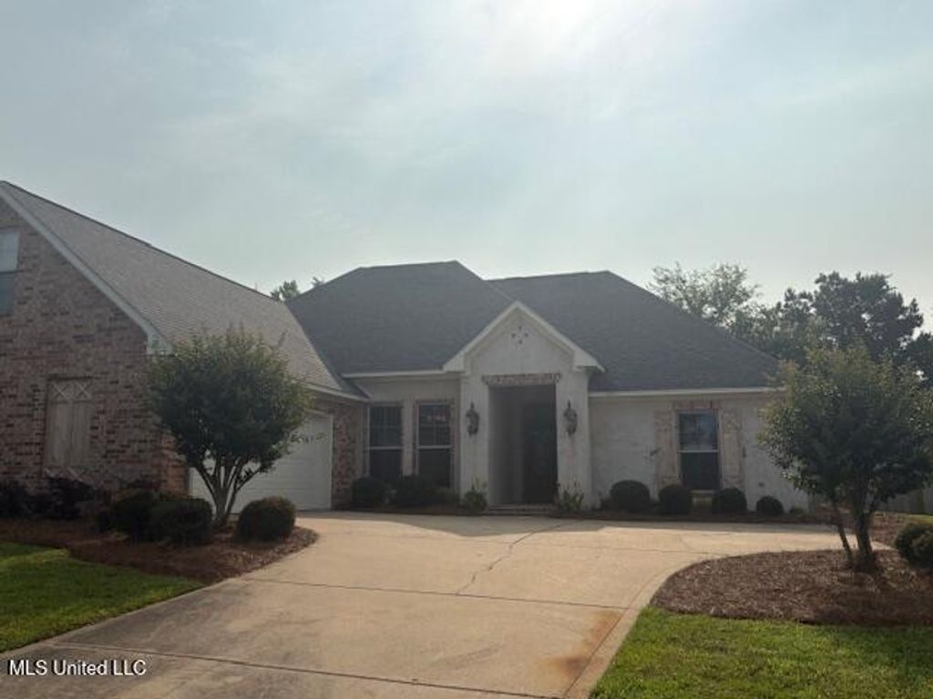 118 Bainbridge Crossing, Canton, MS 39046