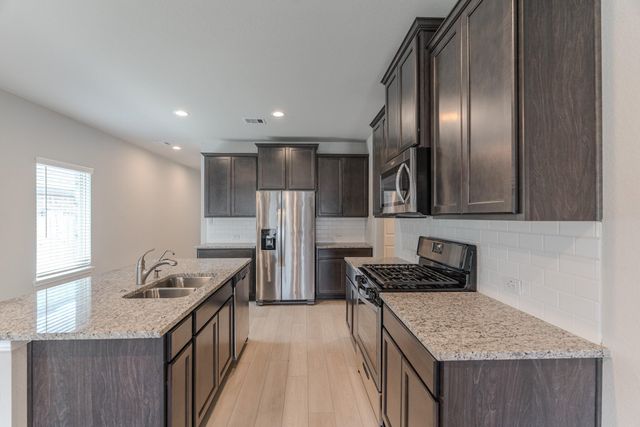 9327 Colonial Bent Court, Conroe, TX 77385
