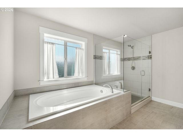 1079 Vista Oaks Dr, Forest Grove, OR 97116
