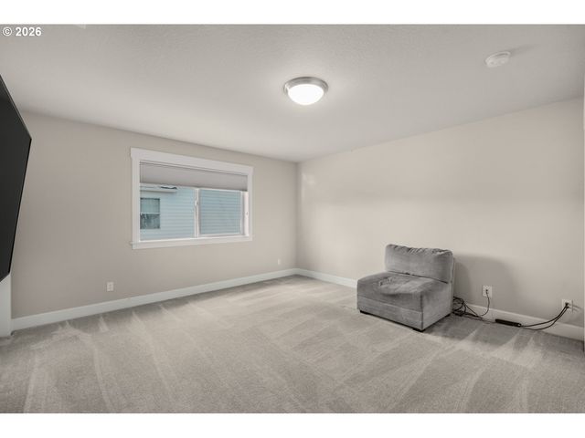1079 Vista Oaks Dr, Forest Grove, OR 97116
