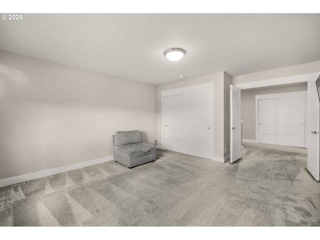 1079 Vista Oaks Dr, Forest Grove, OR 97116