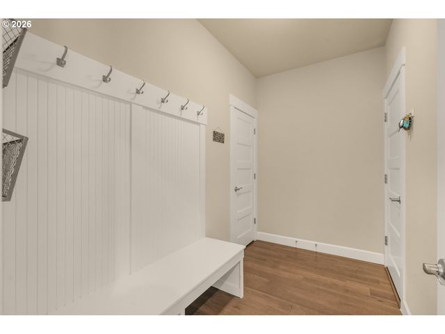 1079 Vista Oaks Dr, Forest Grove, OR 97116