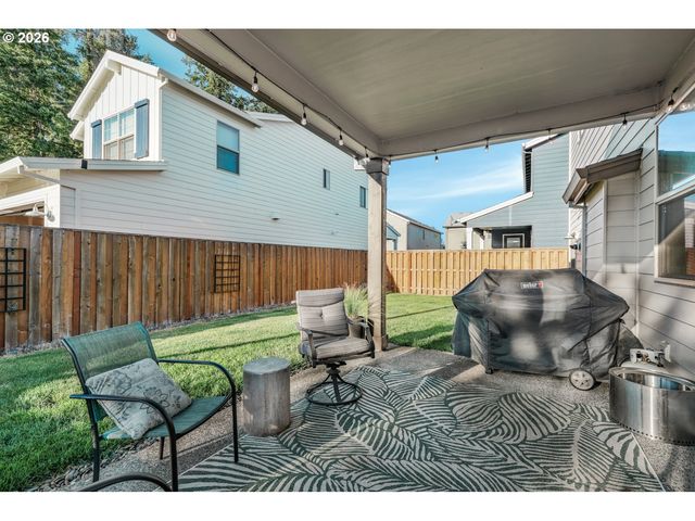 1079 Vista Oaks Dr, Forest Grove, OR 97116