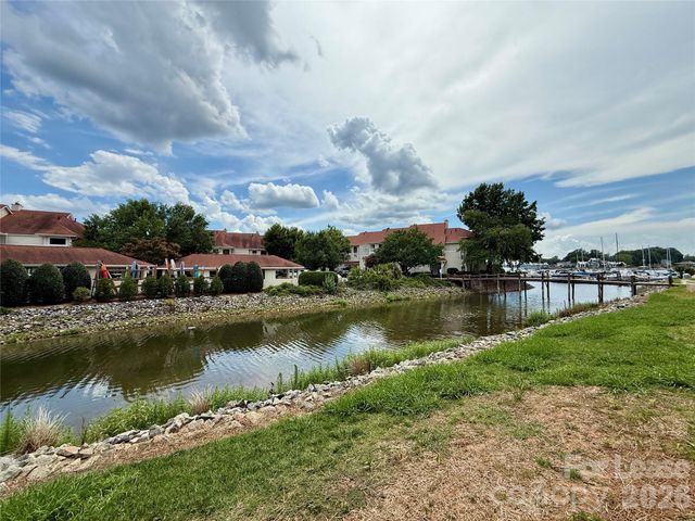 18009 Kings Point Drive D, Cornelius, NC 28031