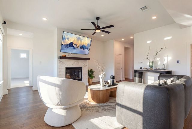 7121 Mantle Ridge Drive, Fort Worth, TX 76179