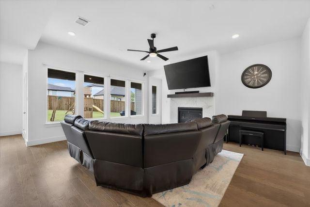 7121 Mantle Ridge Drive, Fort Worth, TX 76179