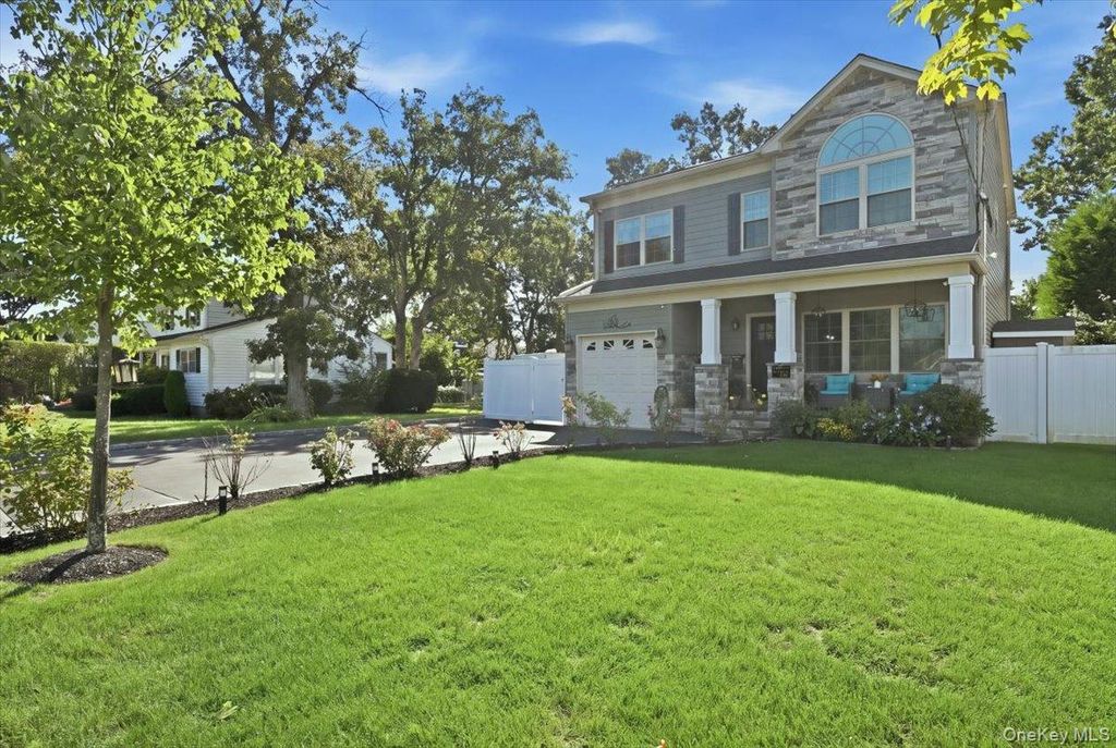 136 Oak Street, Deer Park, NY 11729 — photo 2