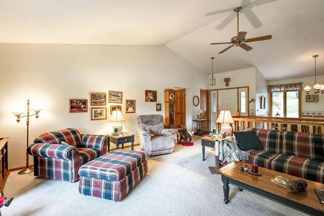 665 Highland Hills Drive, Howard, OH 43028