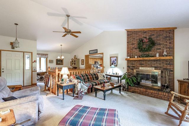 665 Highland Hills Drive, Howard, OH 43028