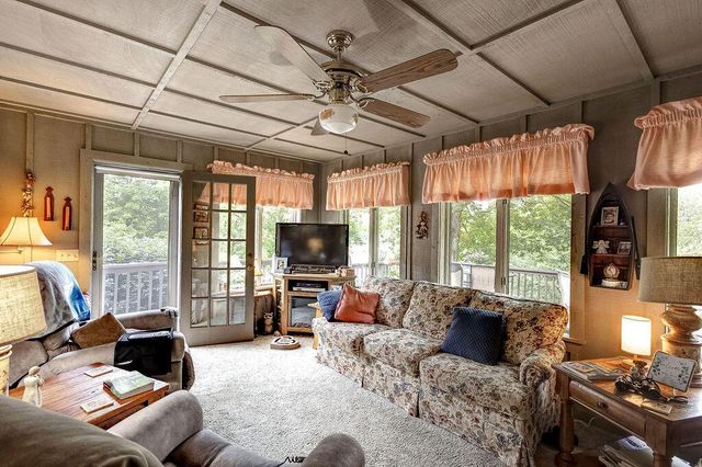 665 Highland Hills Drive, Howard, OH 43028