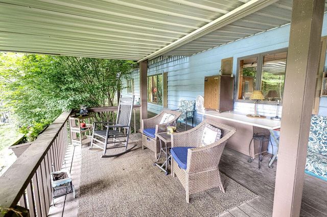 665 Highland Hills Drive, Howard, OH 43028