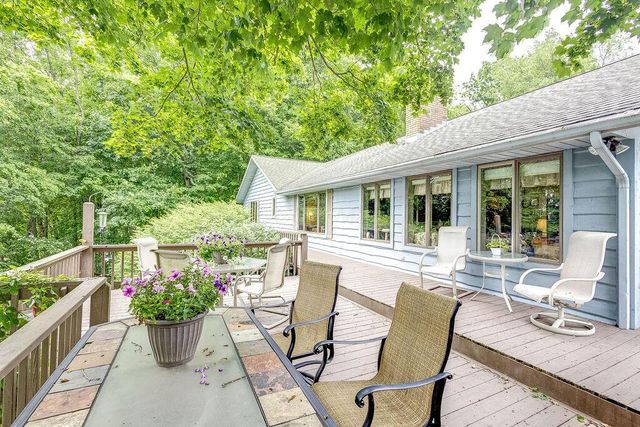 665 Highland Hills Drive, Howard, OH 43028