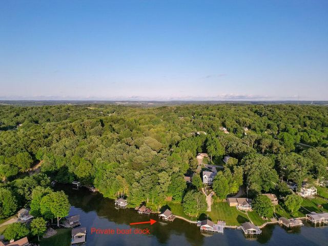 665 Highland Hills Drive, Howard, OH 43028