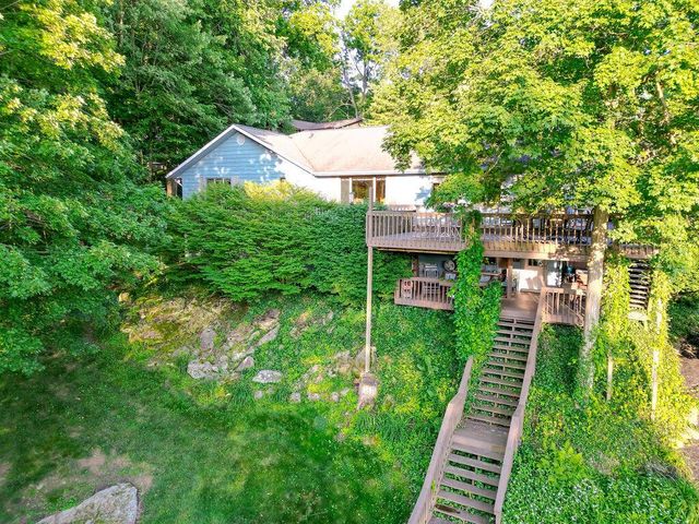 665 Highland Hills Drive, Howard, OH 43028