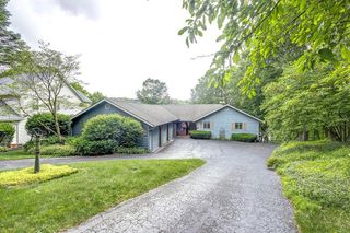 665 Highland Hills Drive, Howard, OH 43028