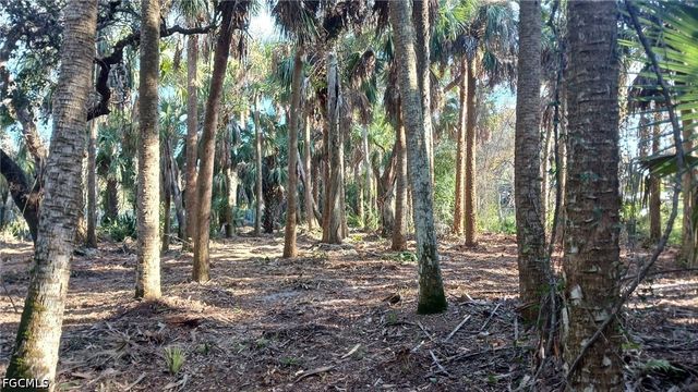 16470 B2 Daughtreys Creek, North Fort Myers, FL 33917