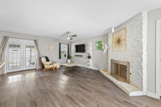 424 Baldridge DR, Austin, TX 78748