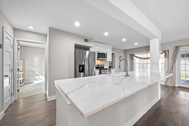 424 Baldridge DR, Austin, TX 78748