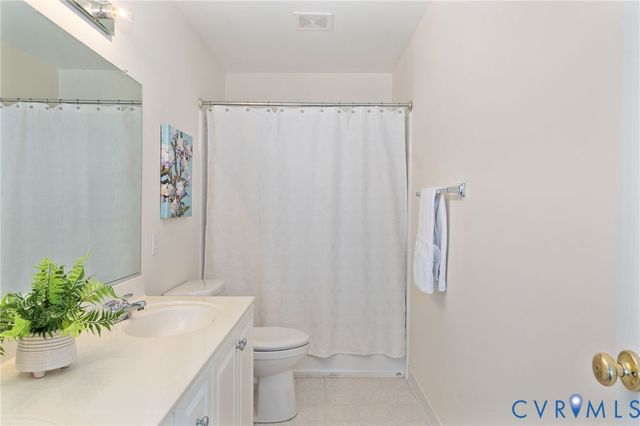 5625 Stoneacre Pl, Glen Allen, VA 23059