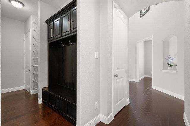 4517 Sunflower Drive, Mansfield, TX 76063