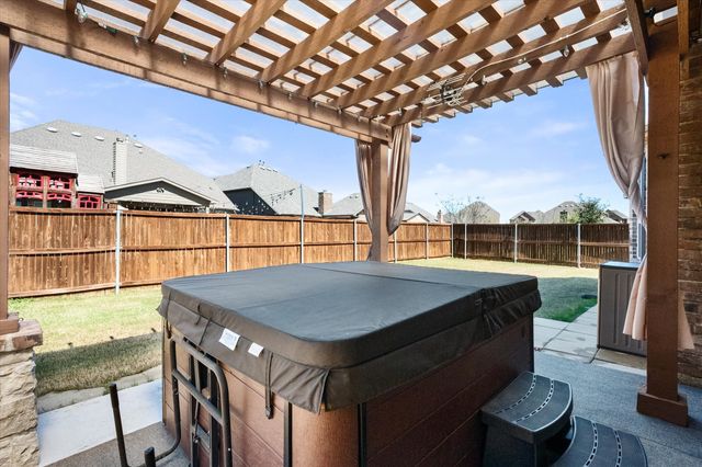4517 Sunflower Drive, Mansfield, TX 76063