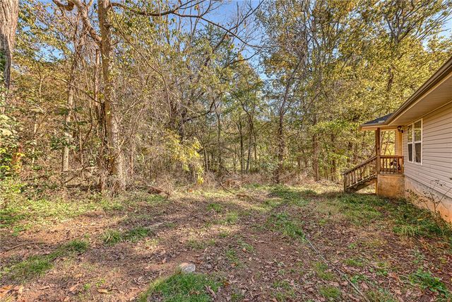 106 Hillside Drive, Huntsville, AR 72740