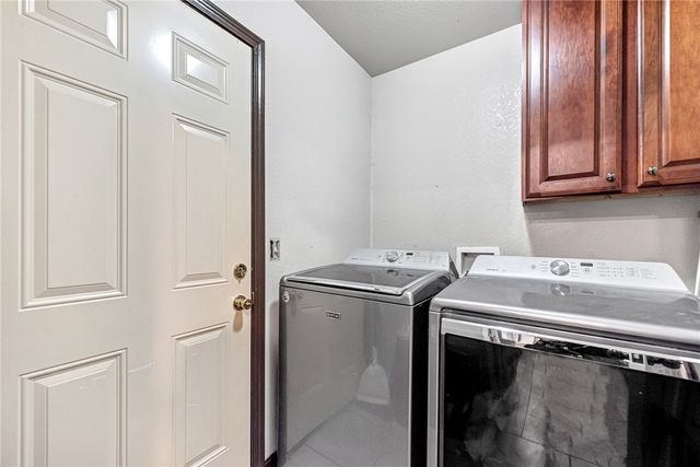 106 Hillside Drive, Huntsville, AR 72740