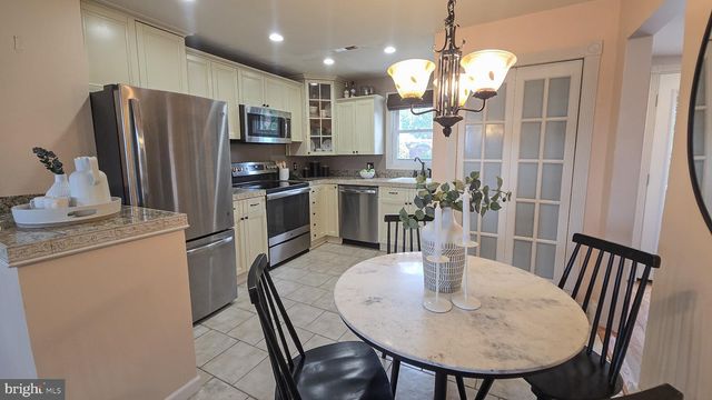 1704 EARHART RD, Baltimore, MD 21221