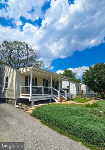 1704 EARHART RD, Baltimore, MD 21221