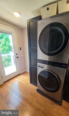 1704 EARHART RD, Baltimore, MD 21221