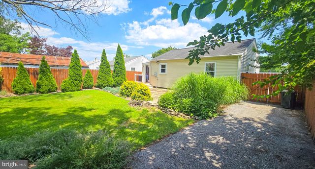 1704 EARHART RD, Baltimore, MD 21221