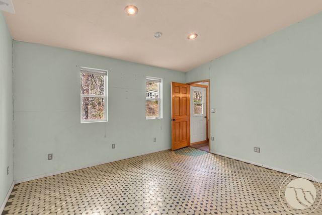 4560 N Pine Hills Road, Billings, MT 59101