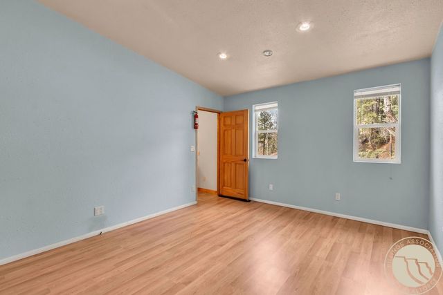 4560 N Pine Hills Road, Billings, MT 59101