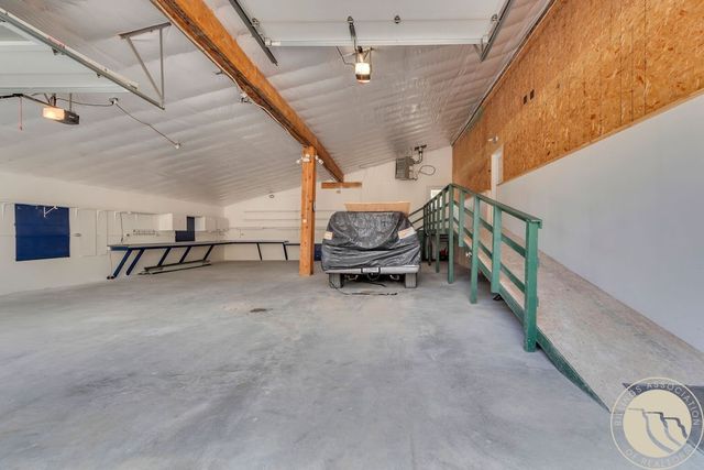 4560 N Pine Hills Road, Billings, MT 59101