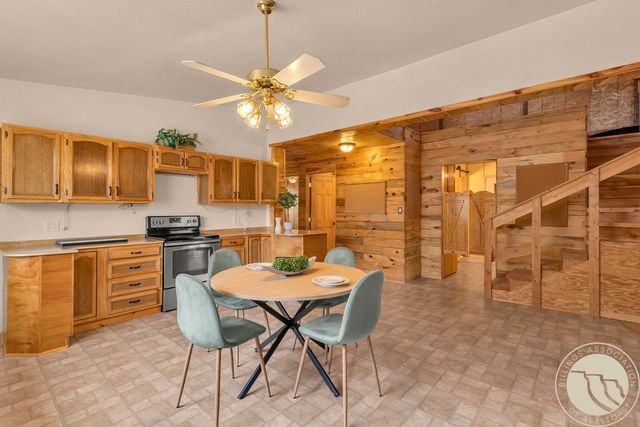 4560 N Pine Hills Road, Billings, MT 59101