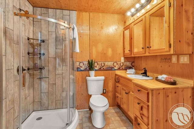 4560 N Pine Hills Road, Billings, MT 59101