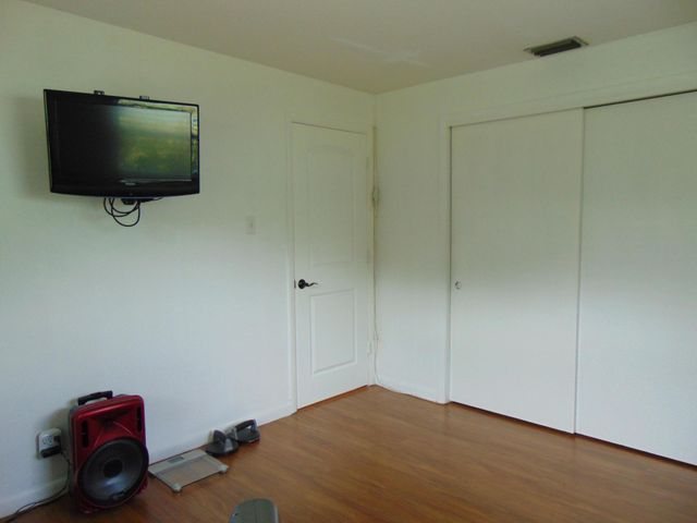 6854 NW 3RD Street, Margate, FL 33063
