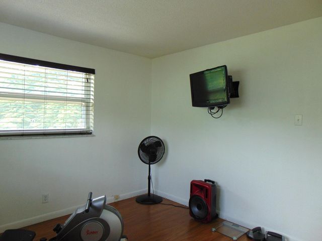 6854 NW 3RD Street, Margate, FL 33063