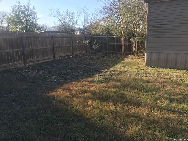 901 TONKAWA CIR, New Braunfels, TX 78130