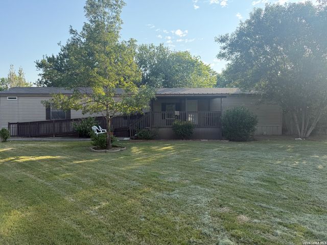 901 TONKAWA CIR, New Braunfels, TX 78130