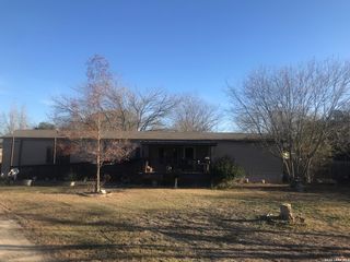 901 TONKAWA CIR, New Braunfels, TX 78130