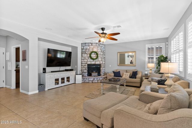 1918 W BONANZA Lane, Phoenix, AZ 85085