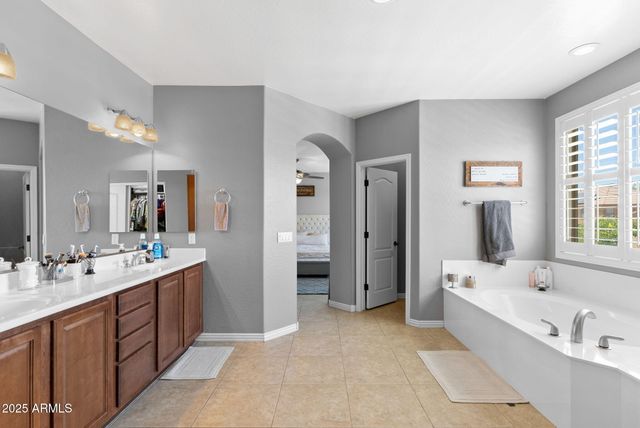 1918 W BONANZA Lane, Phoenix, AZ 85085