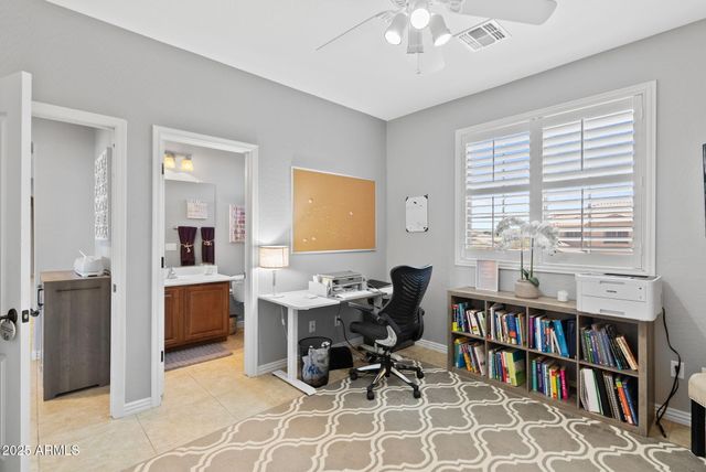 1918 W BONANZA Lane, Phoenix, AZ 85085