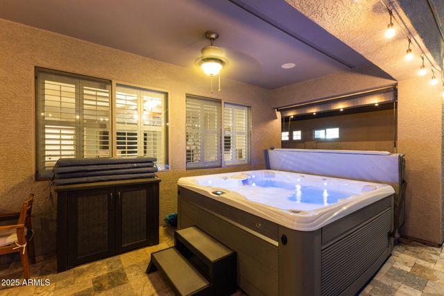 1918 W BONANZA Lane, Phoenix, AZ 85085