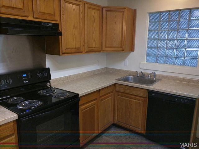 600 Pimlico Drive, Florissant, MO 63033