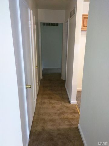 600 Pimlico Drive, Florissant, MO 63033