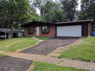 600 Pimlico Drive, Florissant, MO 63033