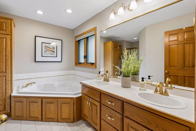 8641 Terraceview Lane N, Maple Grove, MN 55311