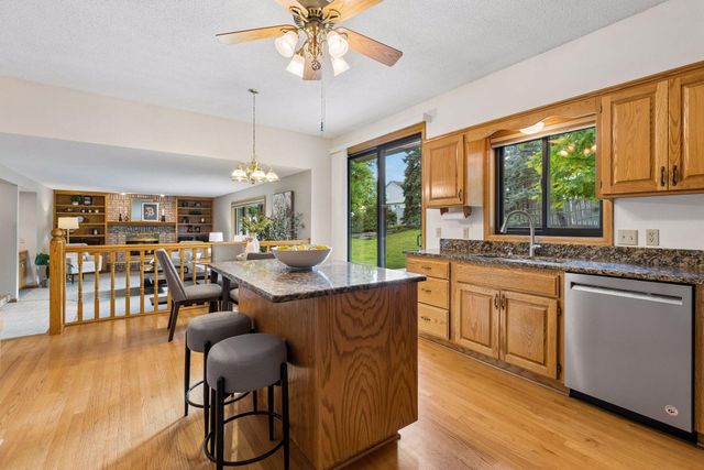 8641 Terraceview Lane N, Maple Grove, MN 55311